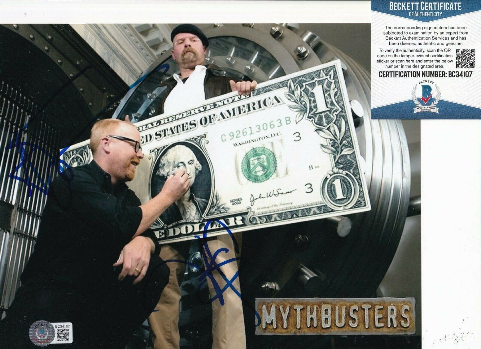 JAMIE HYNEMAN & ADAM SAVAGE signed (MYTHBUSTERS) 8X10 Photo Poster painting BECKETT BAS BC34107