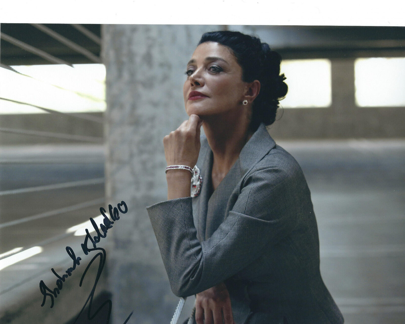 SHOHREH AGHDASHLOO 24 AUTOGRAPHED Photo Poster painting SIGNED 8X10 #2