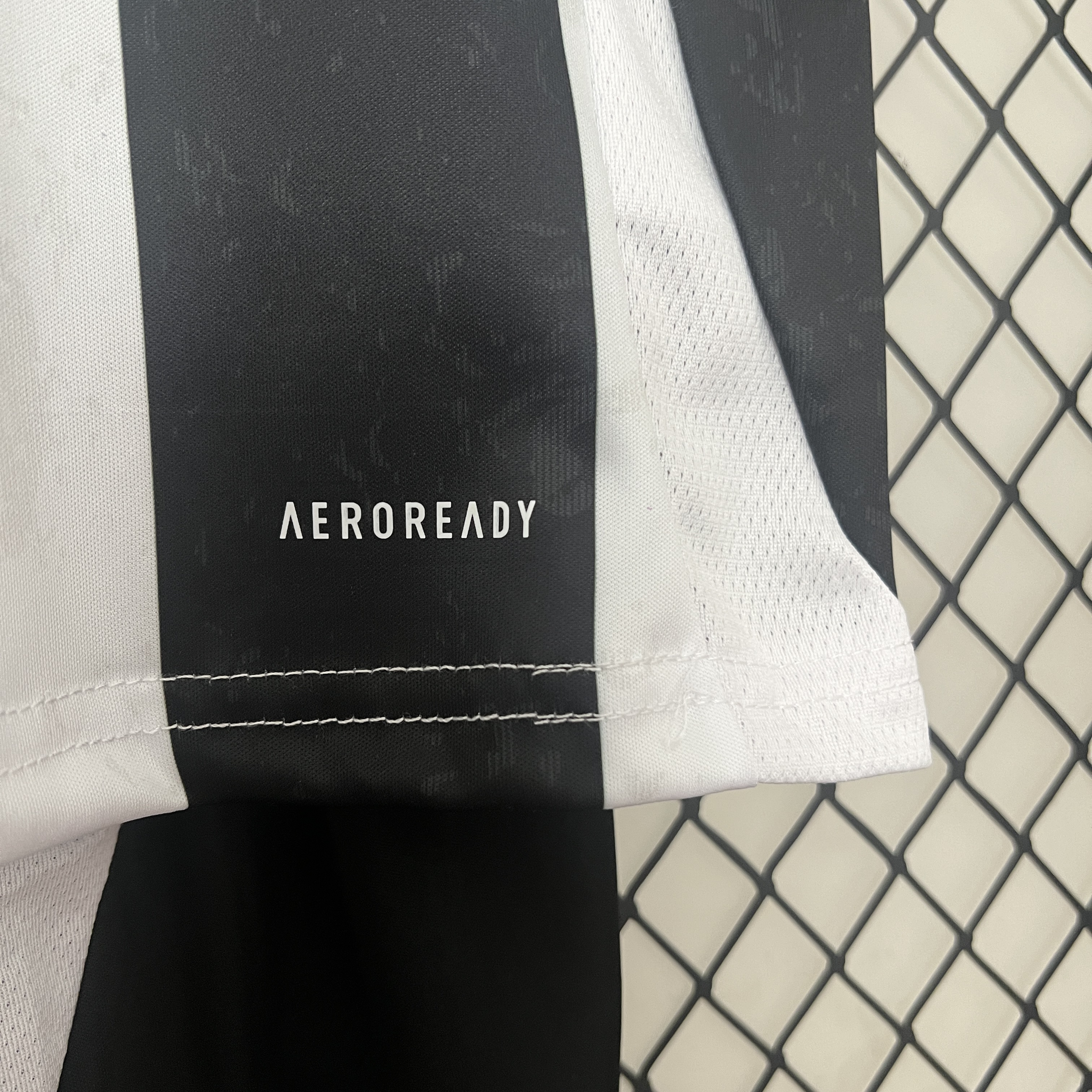 24/25 Juventus Home Kids Kit Football jersey Thai Quality