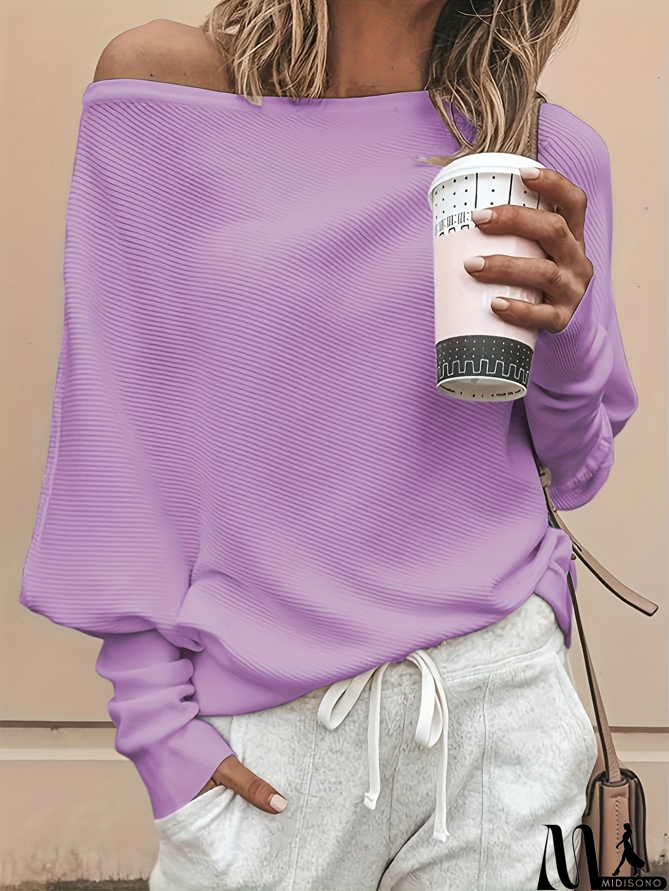 MidiSono - Trendy and Elegant Sweater