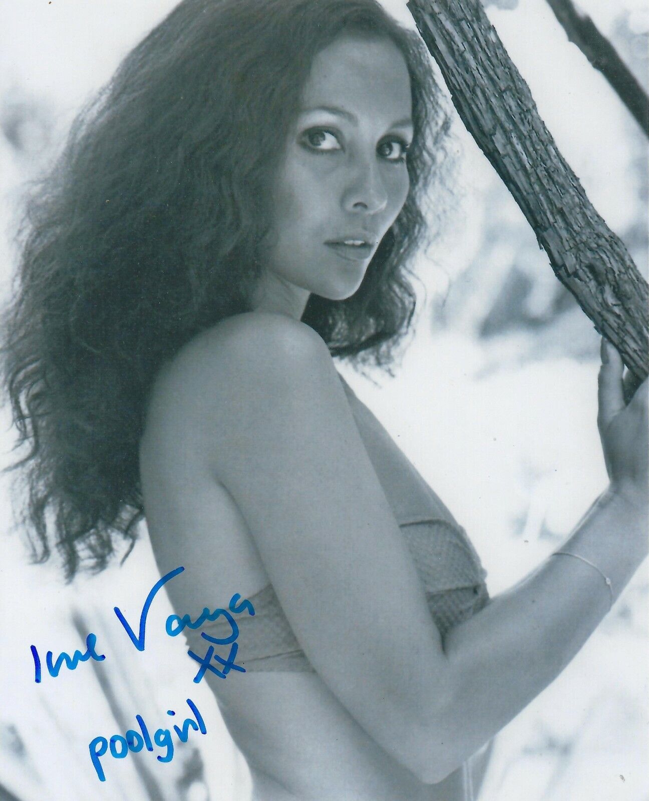 VANYA SEAGER SIGNED 8x10 Photo Poster painting 1 JAMES BOND 007 UACC & AFTAL RD AUTOGRAPH