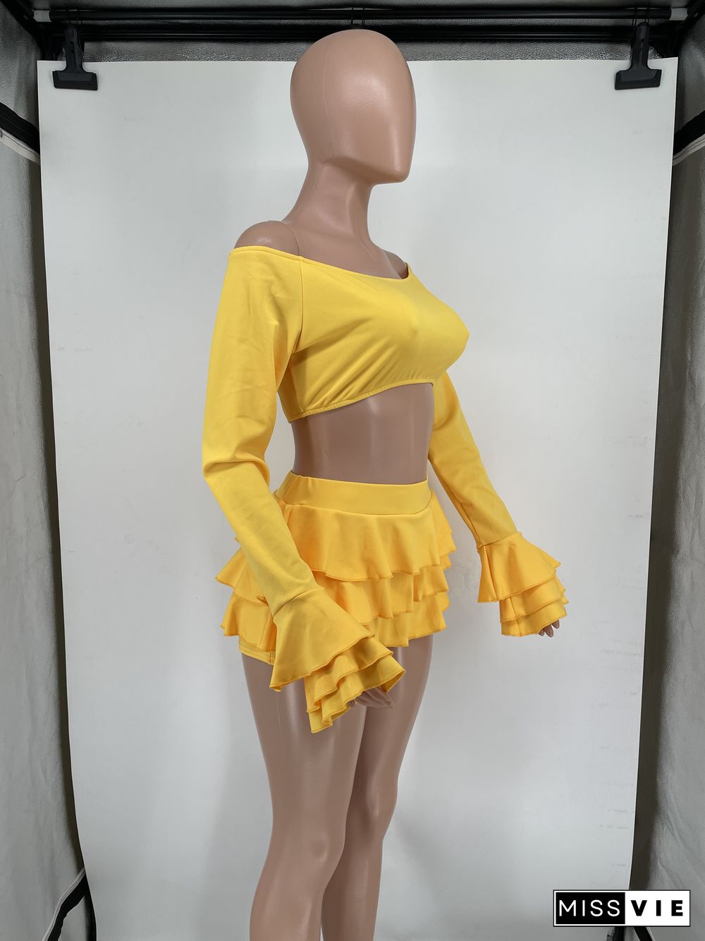 Sexy Off Shoulder Crop Tops Ruffle Mini Skirt Sets