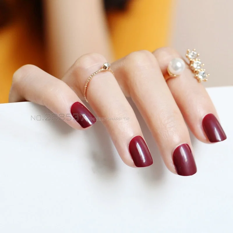 2017 new 24pcs false nails Deep burgundy candy red short paragraph round square head comfortable multicolor all wrapped SSP83-Nail Inspo