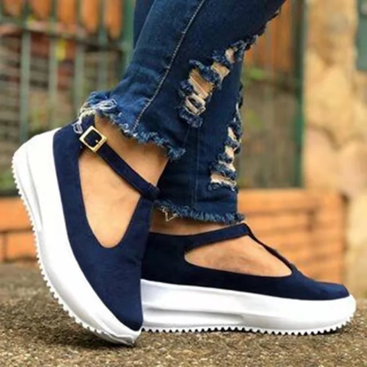 Women's casual shoes with thick-soled buckle brogue
