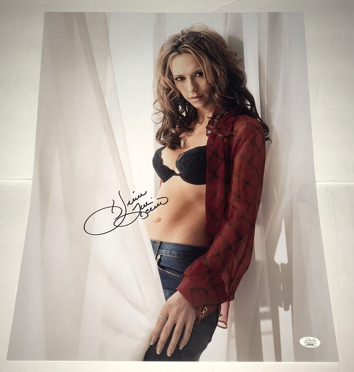 JENNIFER LOVE HEWITT 16x20 Photo Poster painting Signed Private Signing Autograph JSA COA Cert