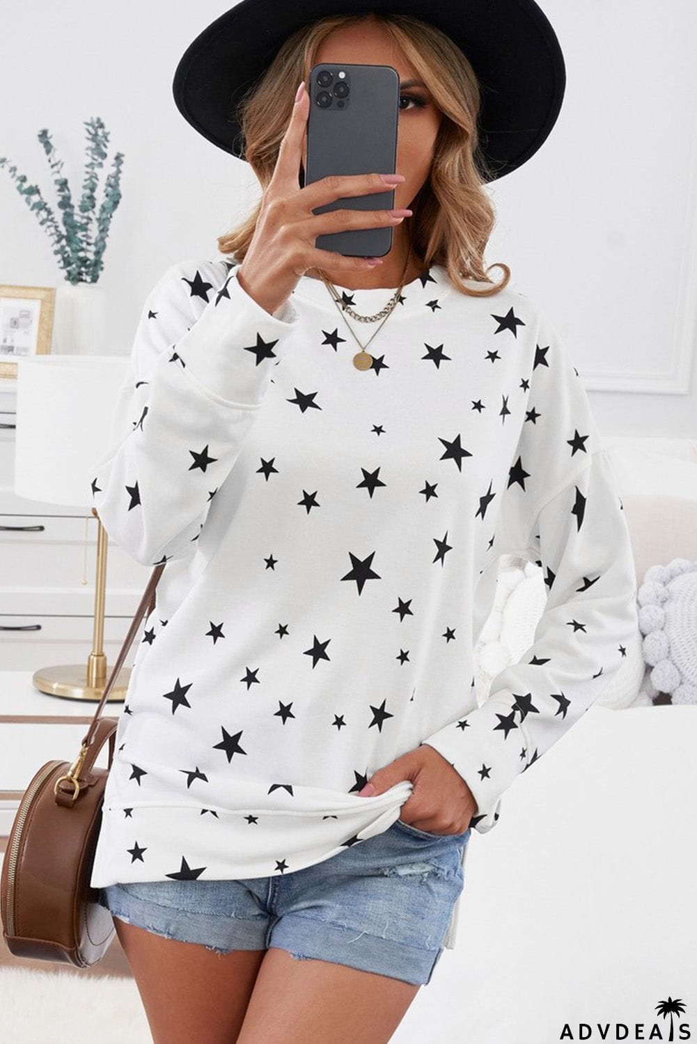 Round Neck Star Print Long Sleeve Top