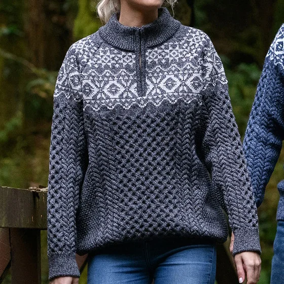 Utbros Woman Aran Half-Zip Jacquard Sweater