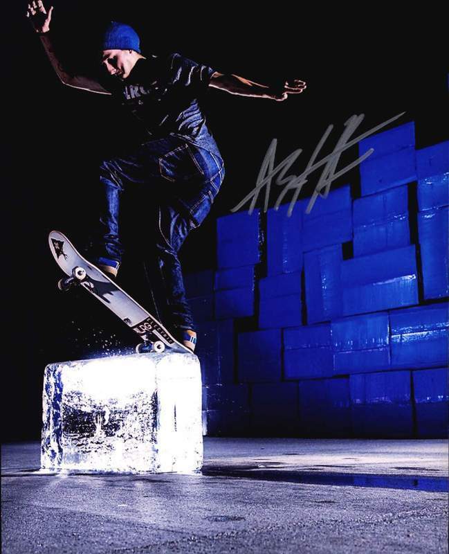 Tom Asta authentic signed skateboarding 8x10 Photo Poster painting W/Cert Autographed A0015