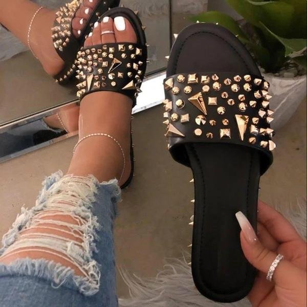 Flat With Flip Flop Rivet Slip-On Slippers