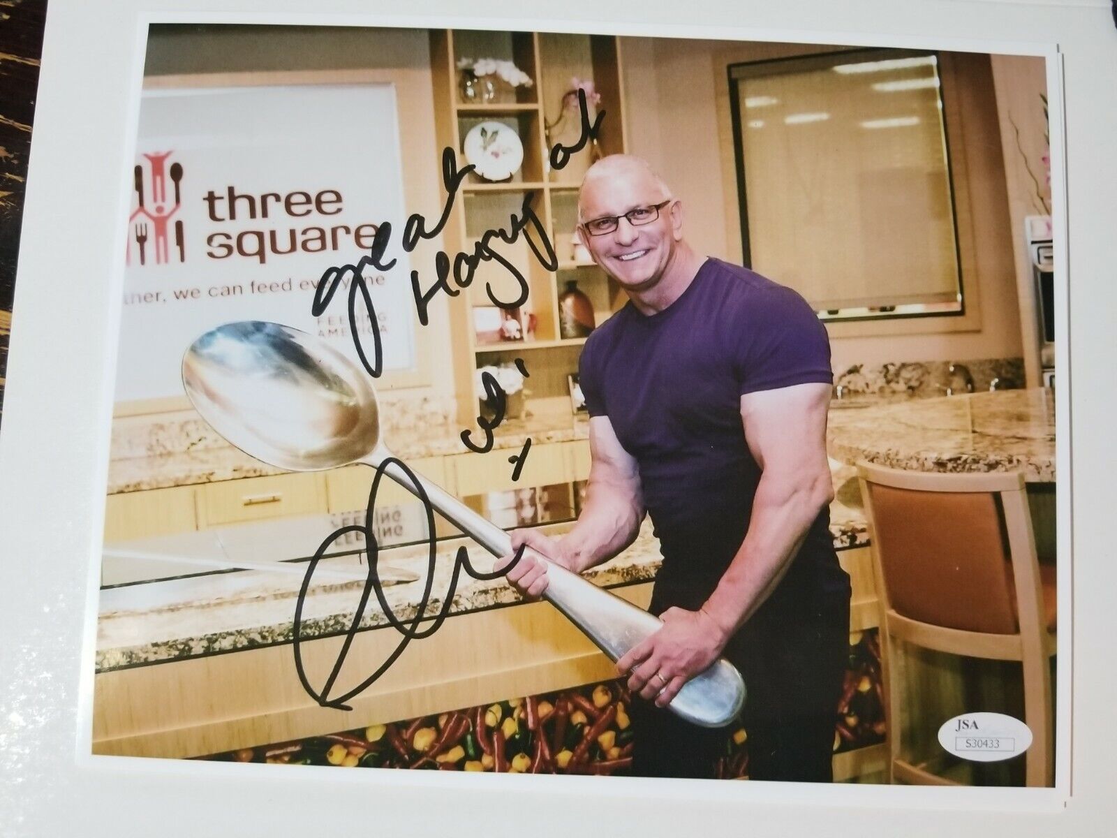 Robert Irvine Signed 8x10 Photo Poster painting RP -  Shipping!! Chef