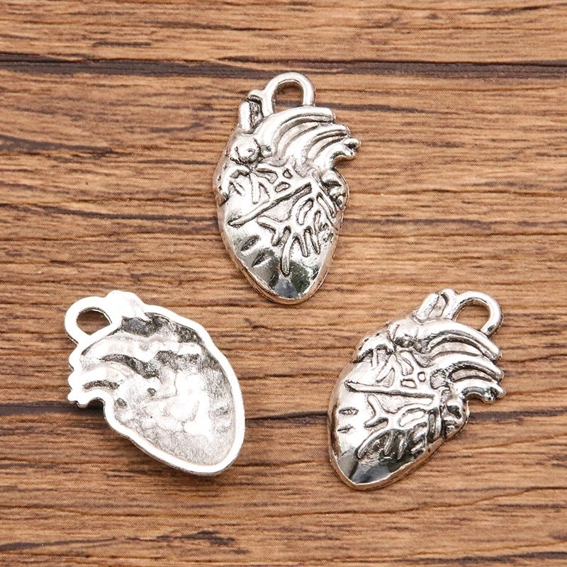 1 Piece Alloy Heart Shape Skull Pendant Jewelry Accessories