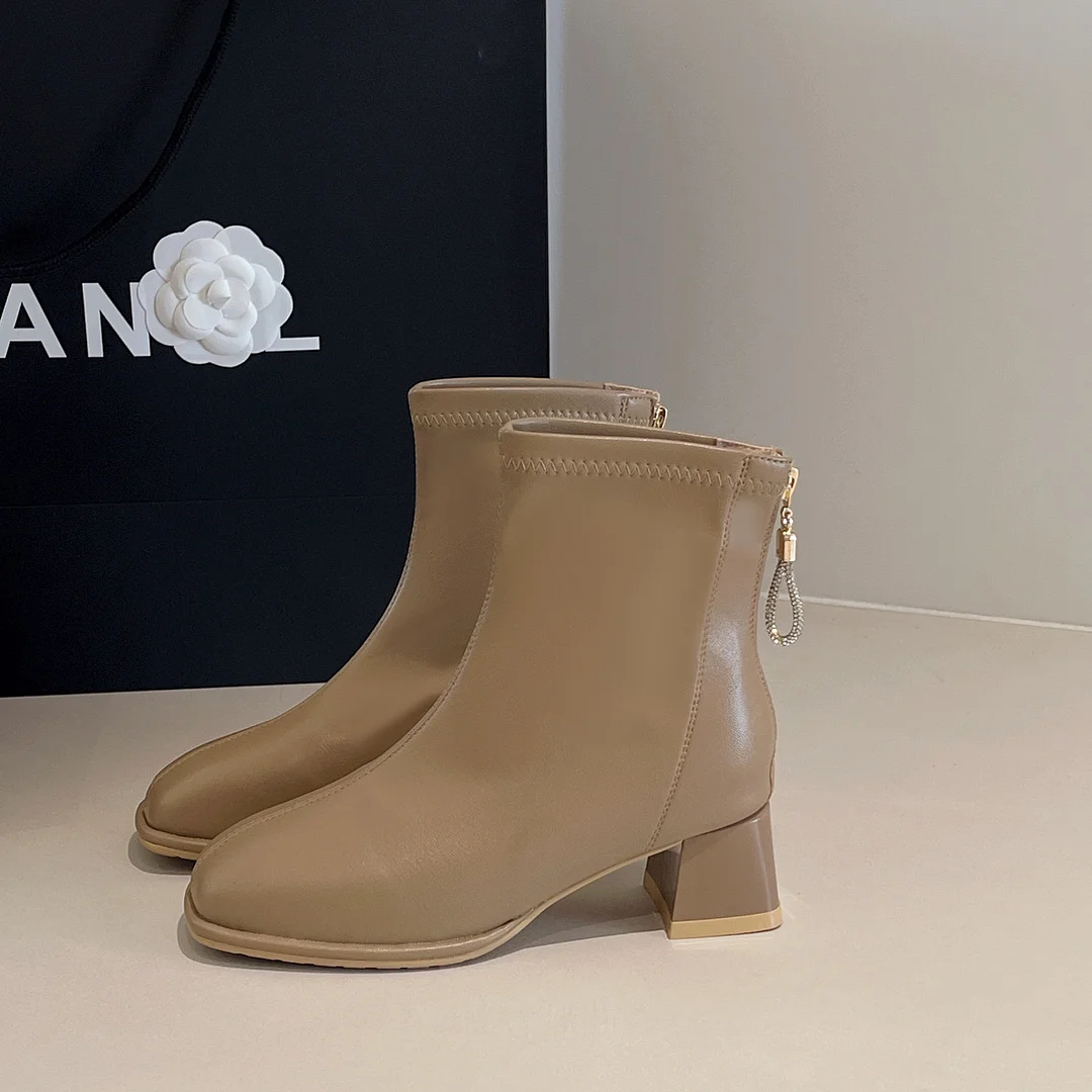 Yyvonne Boots Women's New 2025 Autumn And Winter Naked Boots Femininity Retro Short Boots Women's Heads Thick And Single Boots Women