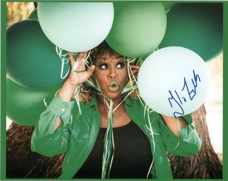 GloZell Signed Autographed Glossy 8x10 Photo Poster painting - COA Matching Holograms