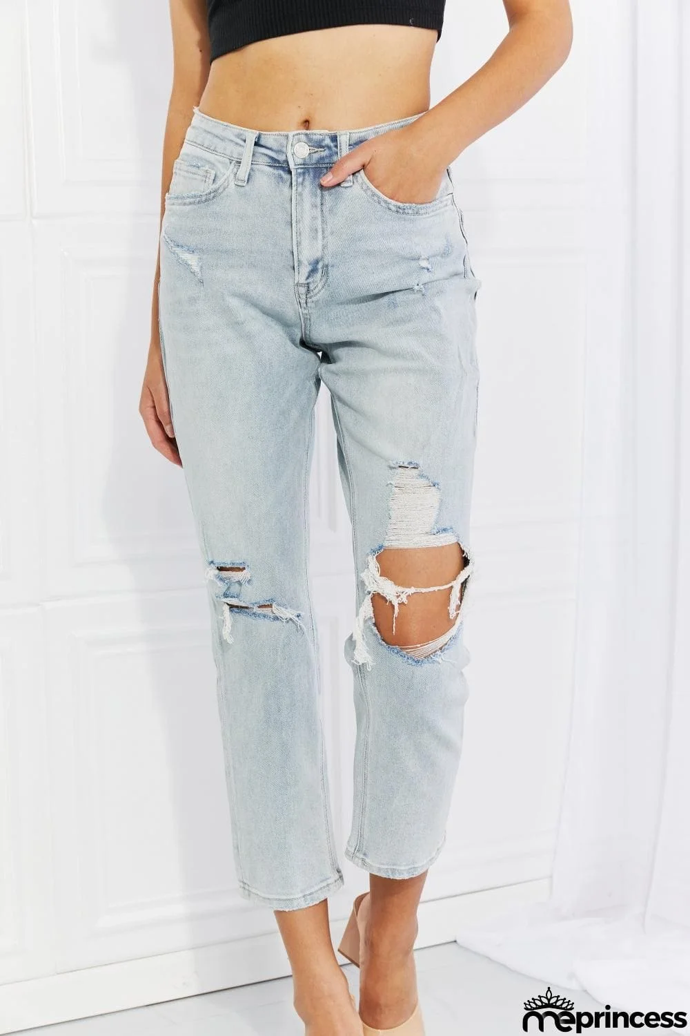 VERVET Stand Out Full Size Distressed Cropped Jeans