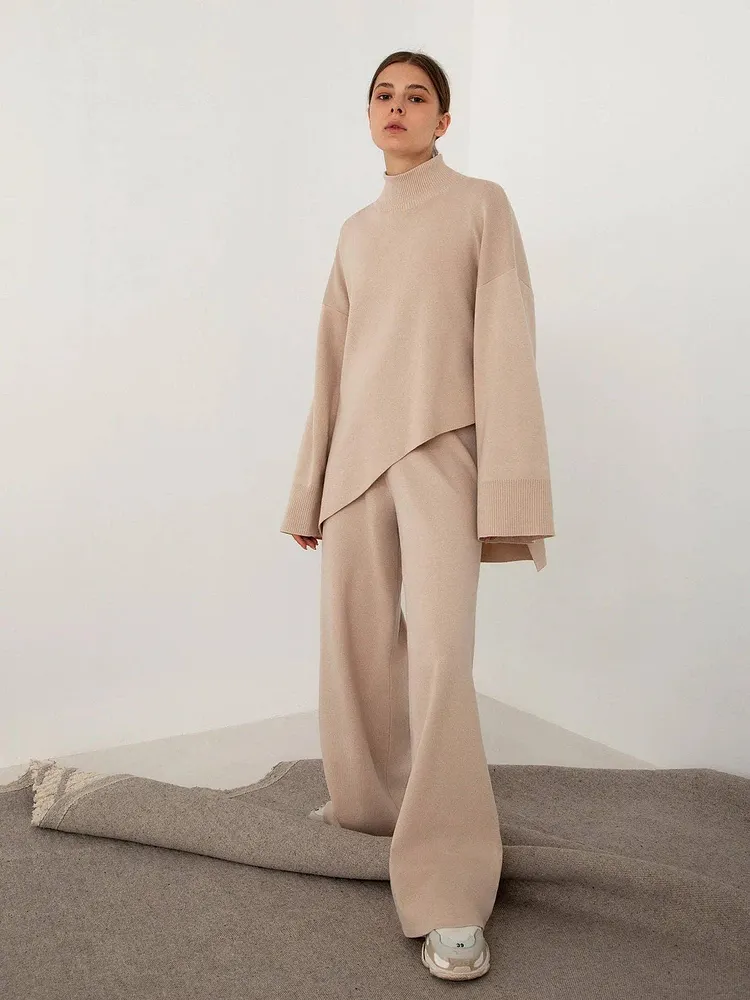 Ladies Irregular Stright Leg Loose Swearter Set
