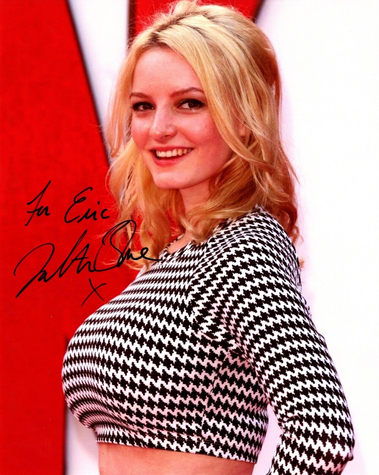 TO ERIC - Dakota Blue Richards Signed Autographed The Golden Compass 8x10 Photo Poster painting