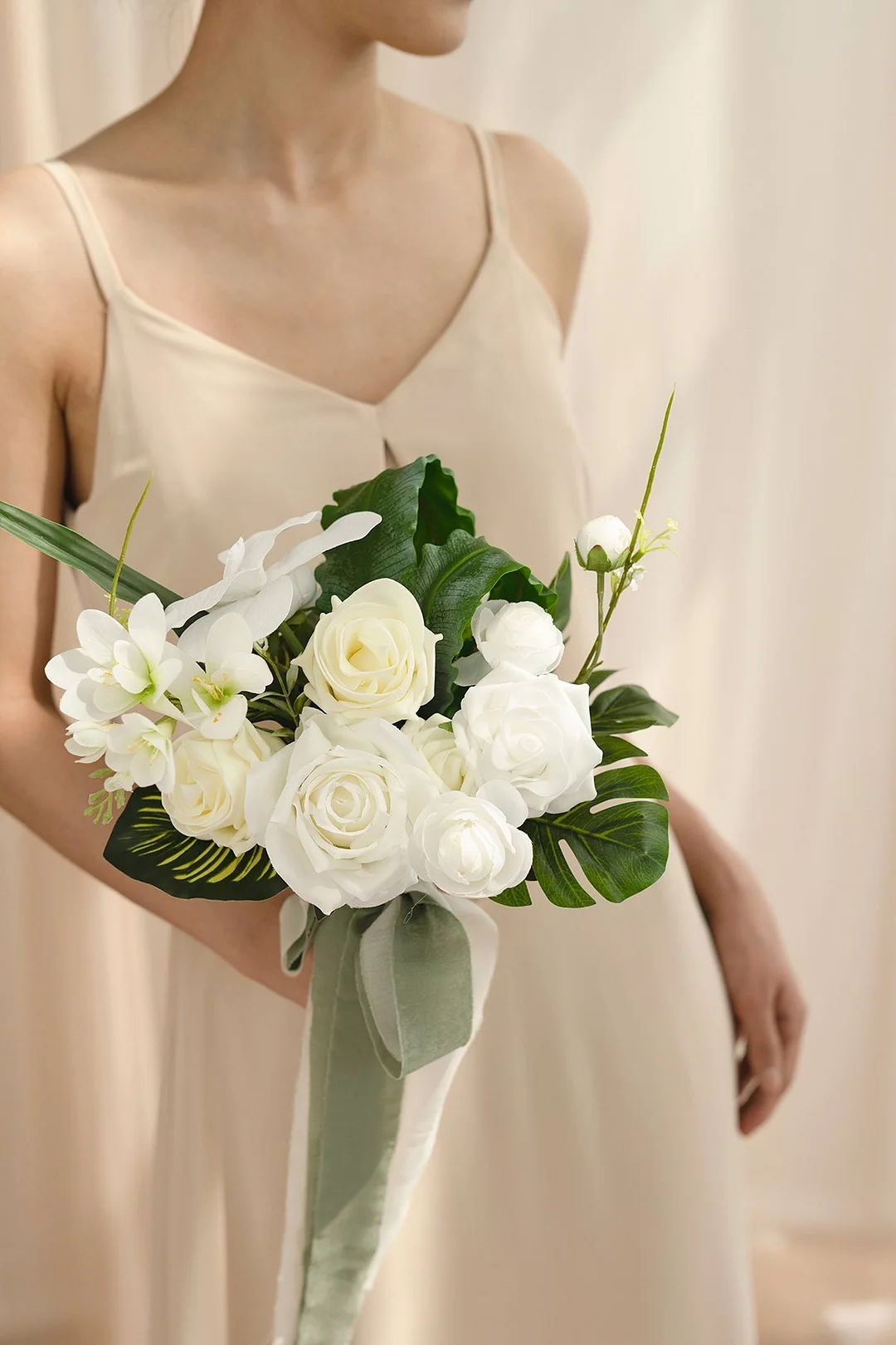 Free-Form Bridesmaid Bouquets in Tropical White