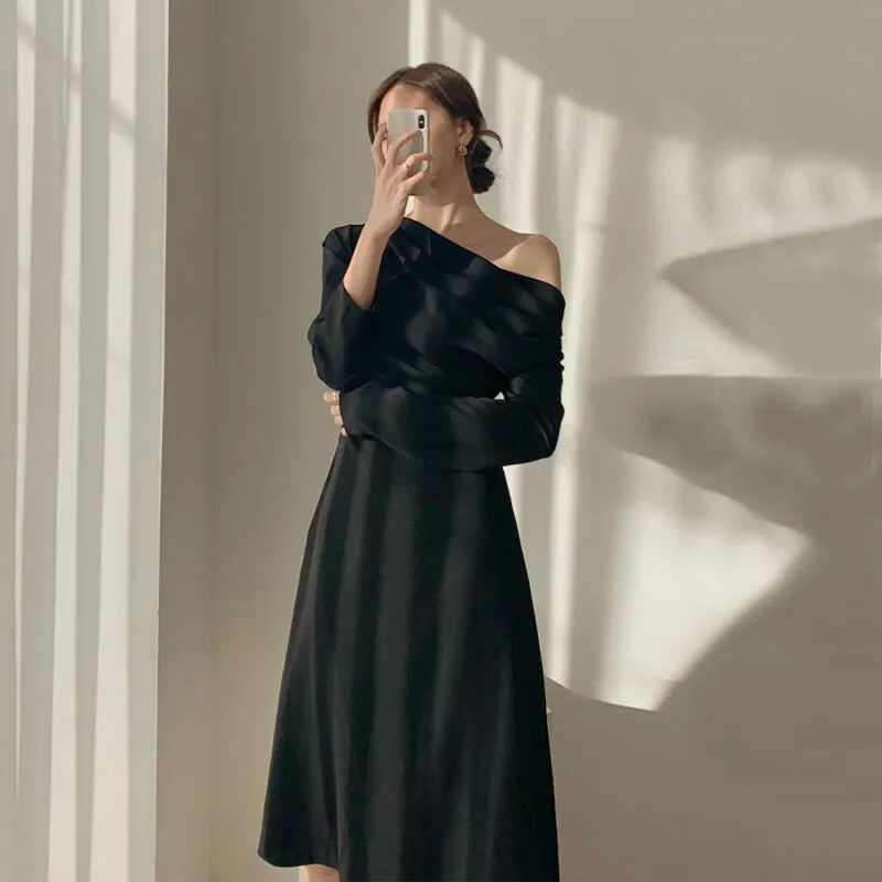 Irregular Slim and Slim Joker Dress Women White Black Long Sleeve Slash Neck Sexy Mature Long Dresses Vestido 13067