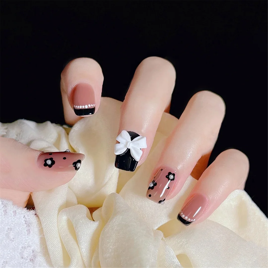Short Fake Nails 24pcs Flower Print Wearable Finished Manicure Patch False Nails with Design Press On Nail Patch with Glue-Nail Inspo