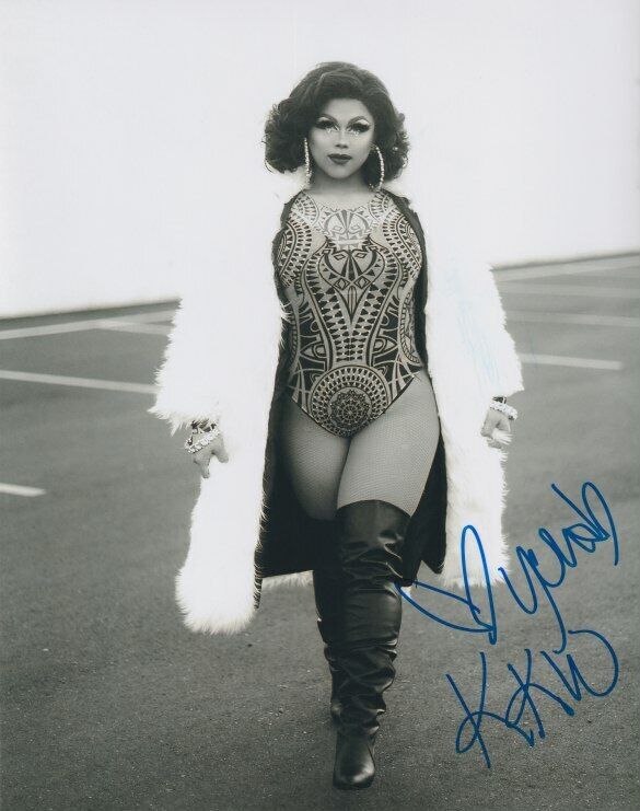 Kalorie Karbdashian Williams (RuPaul's Drag Race) signed 8x10 Photo Poster painting In-person