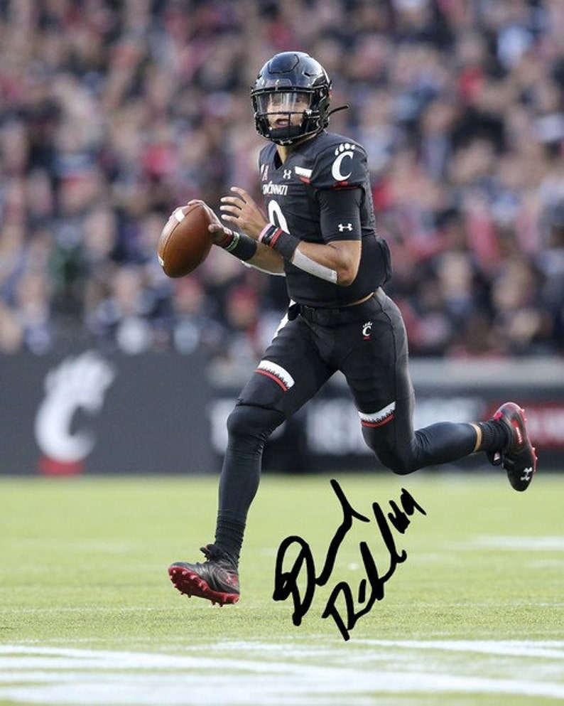 Desmond Ridder Signed Photo Poster painting 8X10 rp Autographed Cincinnati Bearcats Football