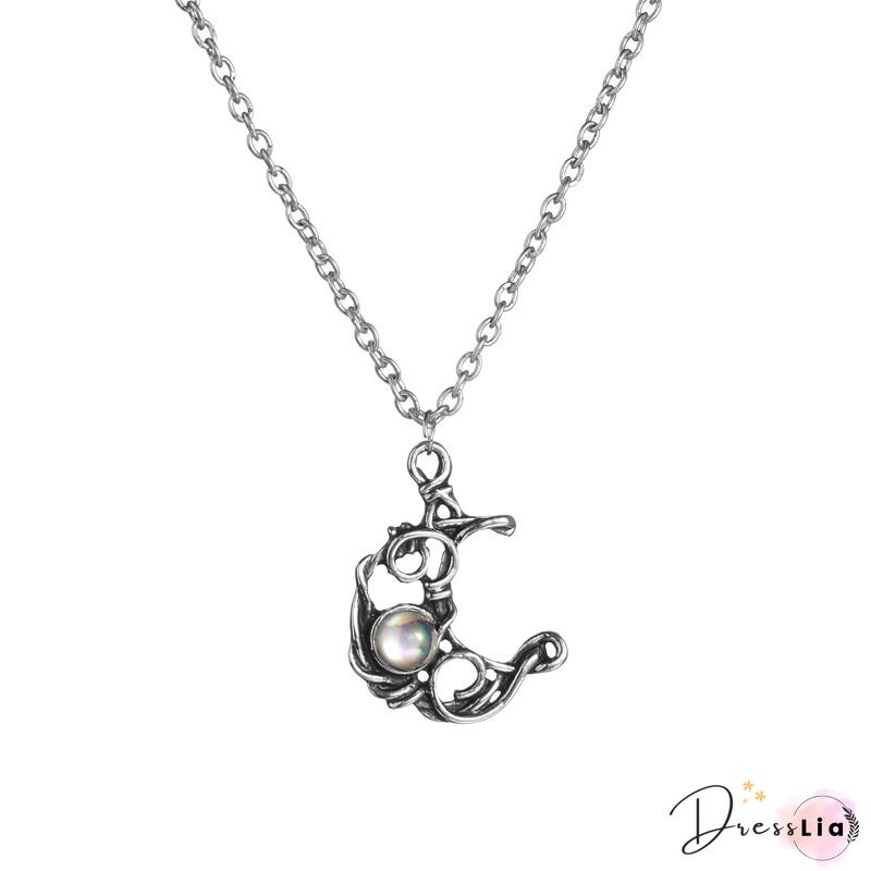 Casual Vintage Moonstone Opal Moon Pendant Necklace