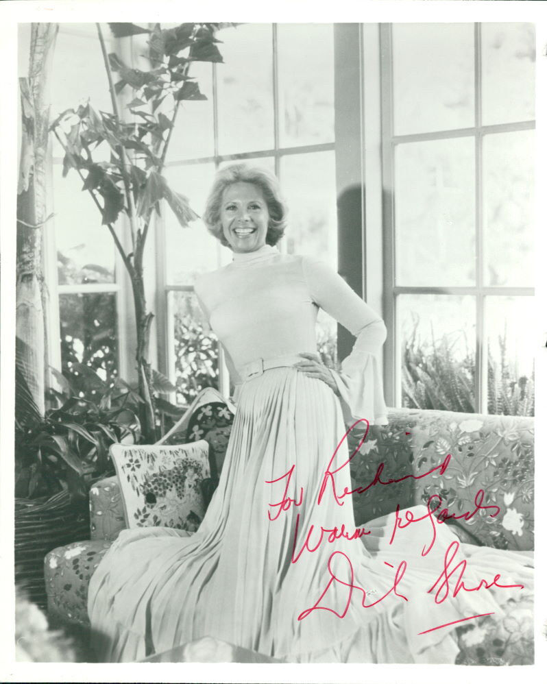 Dinah Shore (Vintage, Inscribed) signed Photo Poster painting COA