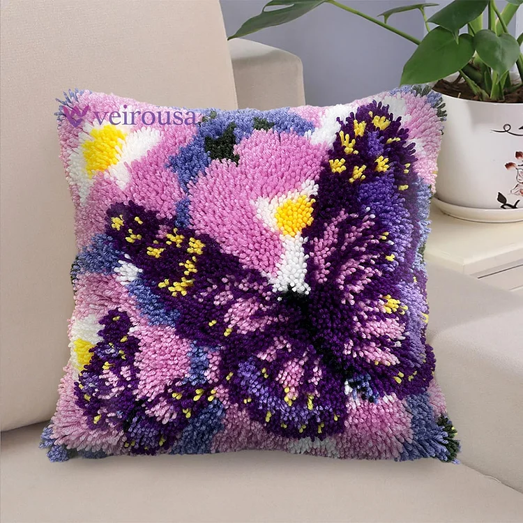 Butterfly and Flowers - Latch Hook Pillow Kit  veirousa