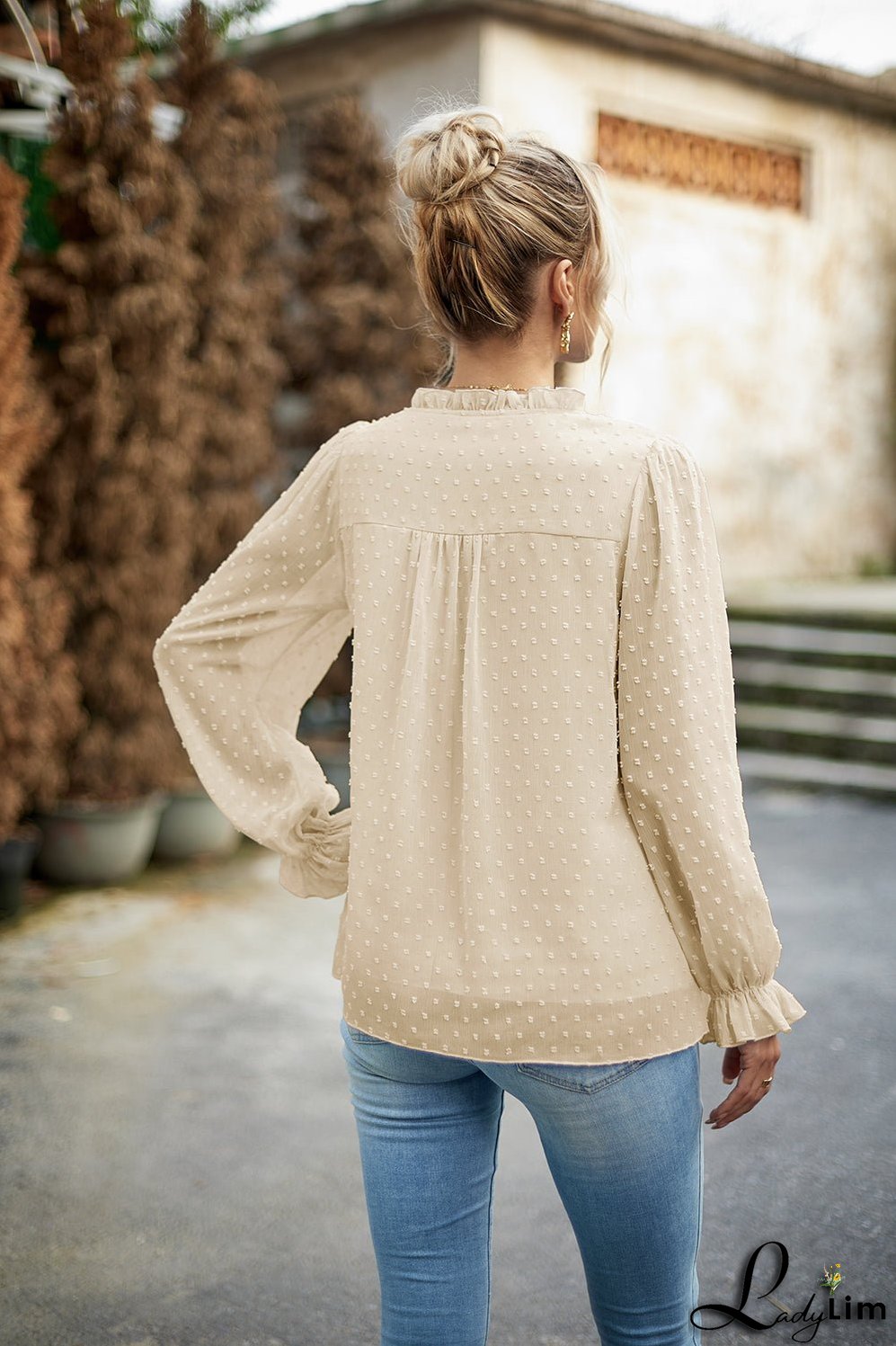 Classic and Comfortable Blouse