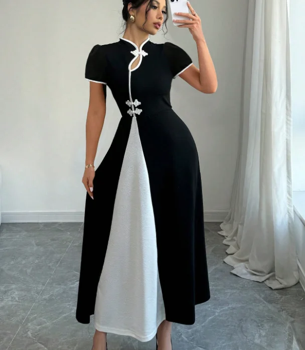 Nigikala Nigikala Elegant Bubbles, Ramming Color, Button-Sleeved Dress