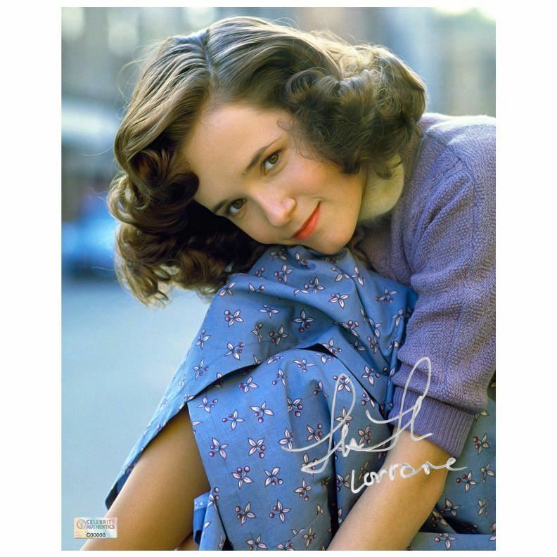 Lea Thompson Autographed Back to the Future Lorraine Baines Portrait 8x10 Photo Poster painting