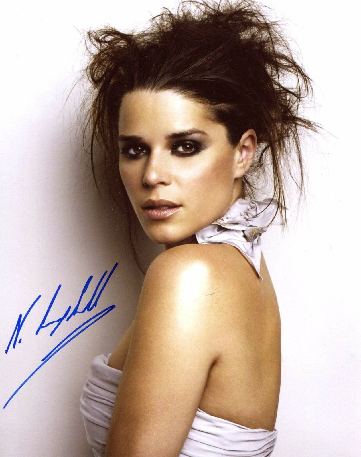 Neve Campbell ACTRESS autograph, In-Person signed Photo Poster paintinggraph