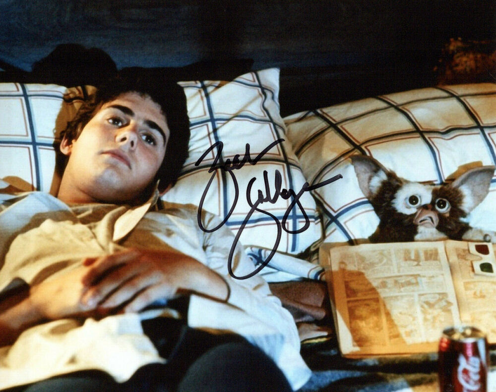 Zach Galligan Gremlins autographed Photo Poster painting signed 8x10 #4 Billy Peltzer