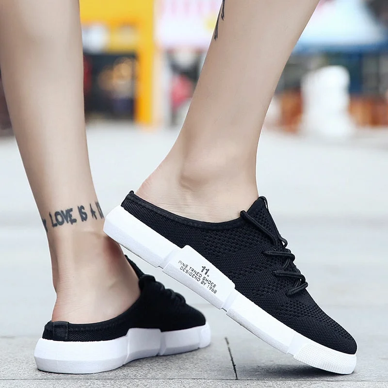 Susugrace Casual Men Half Shoes Hot Sale Home Slippers Outdoor Men Sandals Breathable Light Slip On Male Slippers Youth Fashion