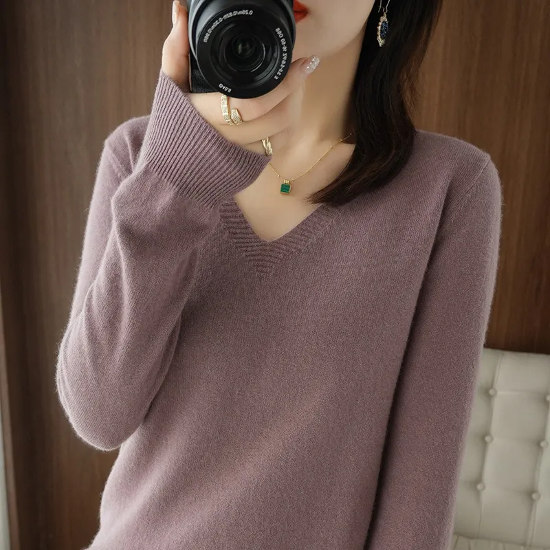 Churchf Churchf The 2023 Fall / Winter New Women's Knit Sweater Pullover Women's V-Neck Bottom Plush Sweater