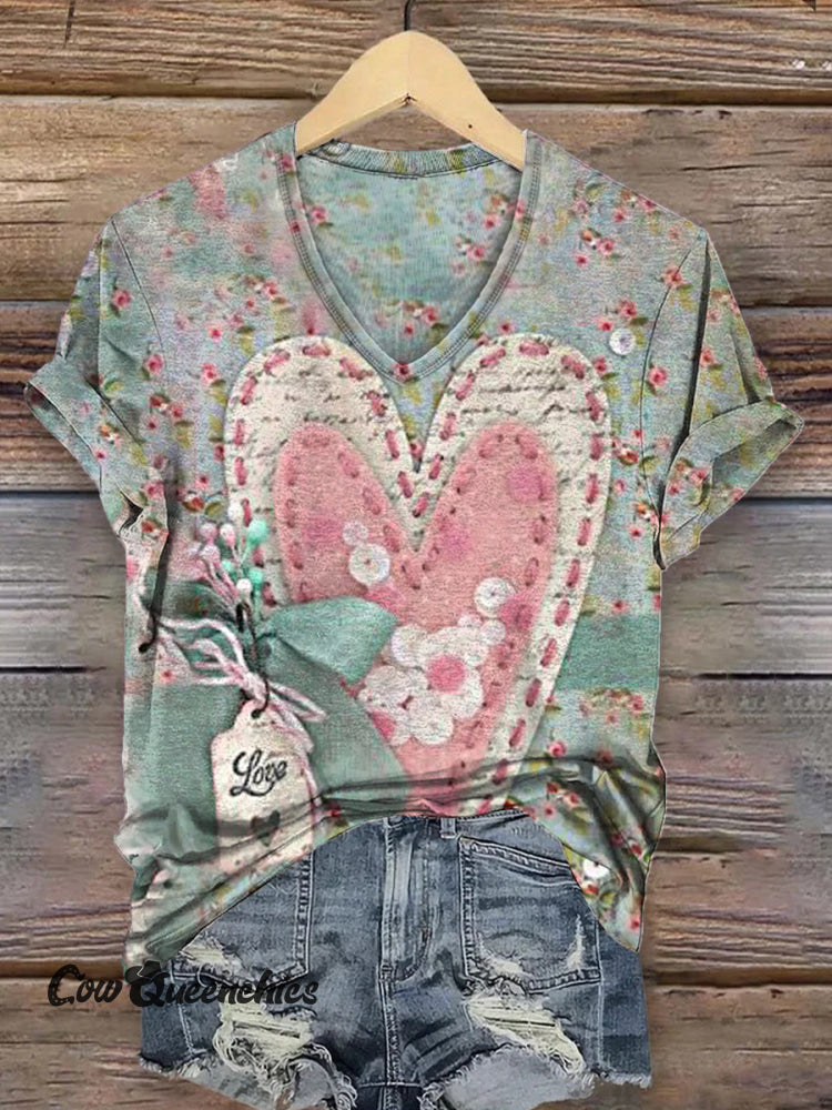 Women&rsquo;s Vintage Heart Art Print V-neck Casual T-Shirt Multicolor / S