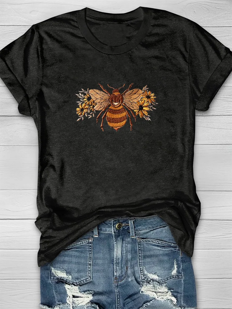 Eagerlys Tan Floral Bumble Bee Embroidered T-shirt Eagerlys