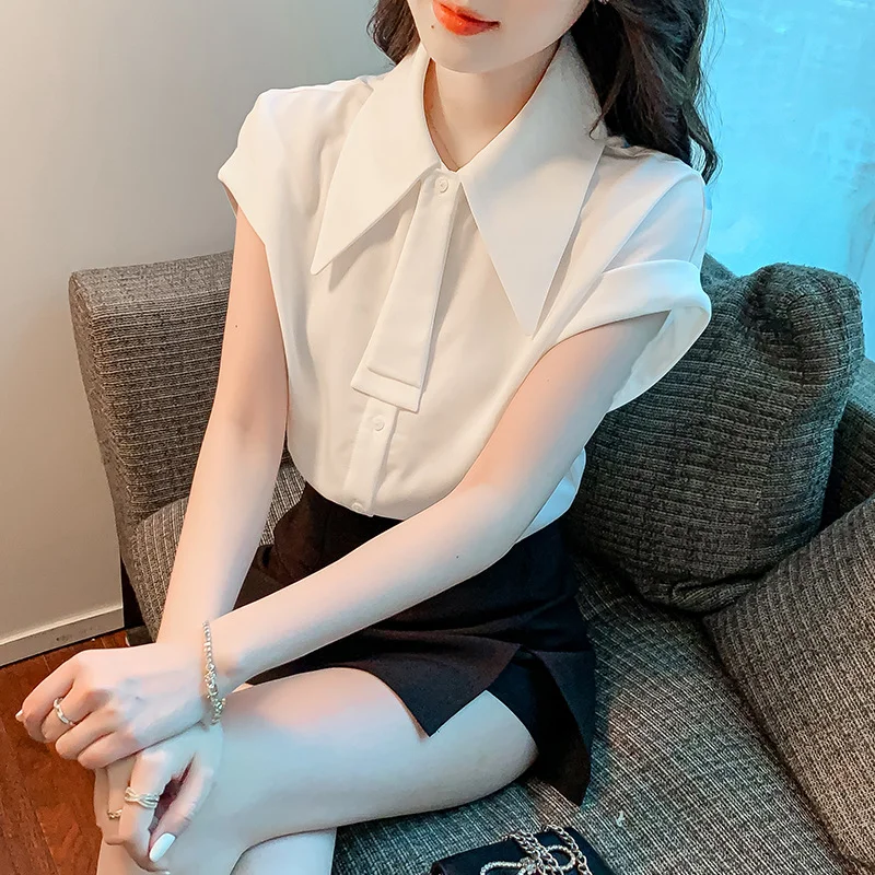 Woherb Woherb Shirt Female 2023 Summer Pendant Feeling Short Sleeve Retro Port Style A Button Small Necktie Commuting Professional Wear-Outfit Ideas