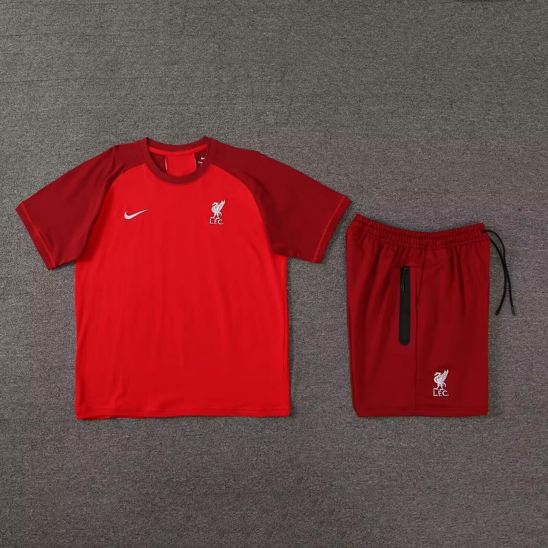 24/25 Liverpool Training Kit Red Football shirt Thai Quality