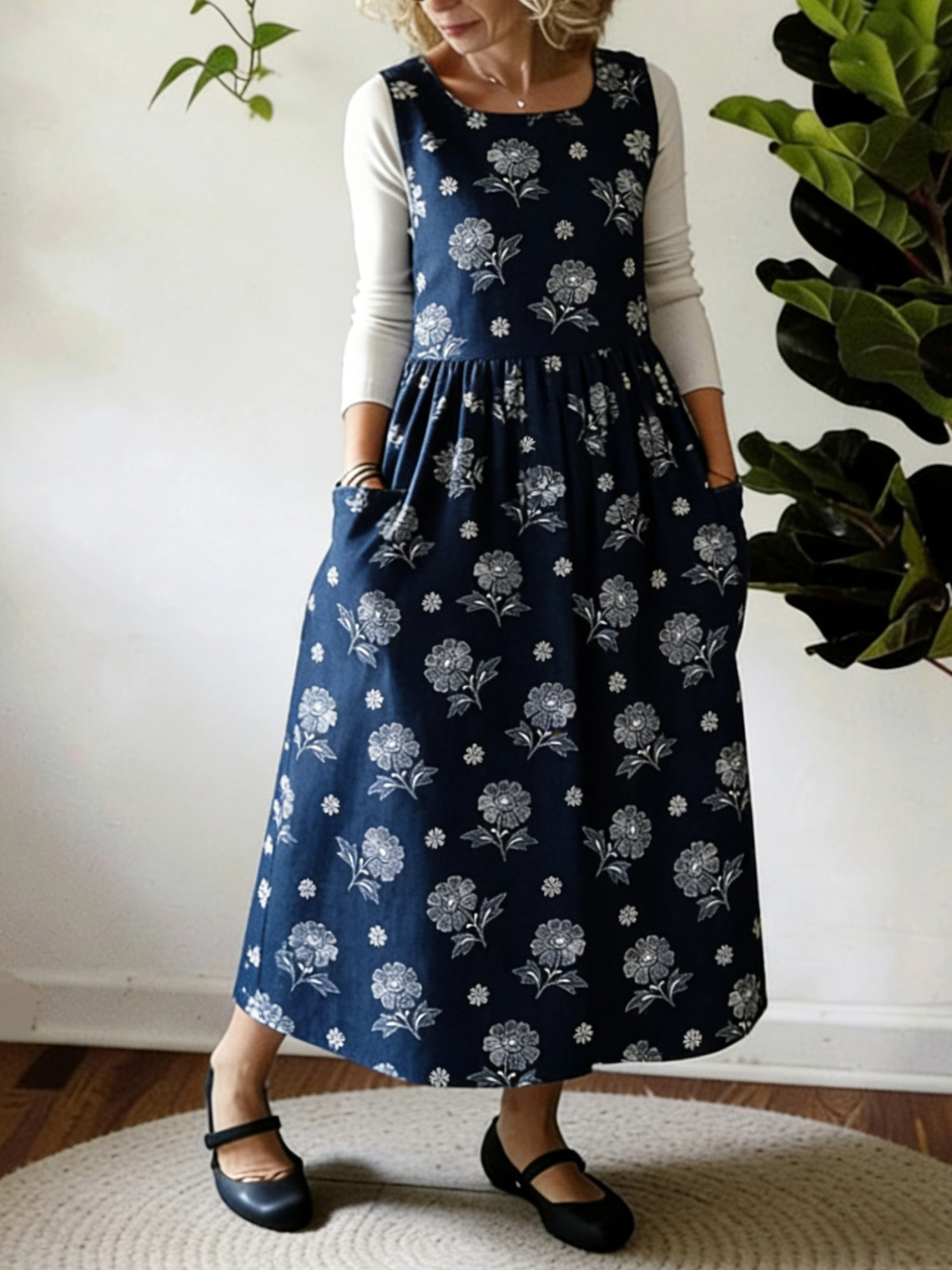 Blue & White Floral Printed Apron