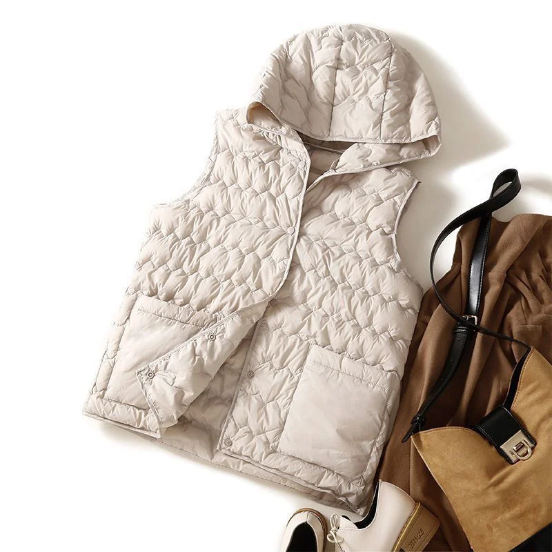 Toloer 90 White Duck Down Light Down Inside The Female 2024 Autumn / Winter New Fashion Hat Wavy Grain Casual Thermal Vest-Outfit Ideas