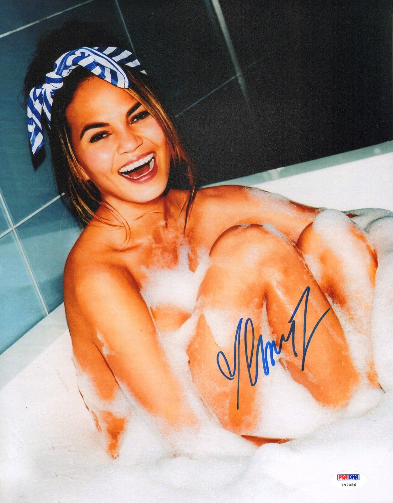 Chrissy Teigen Signed 11x14 Photo Poster painting PSA/DNA COA Sports Illustrated Swimsuit Issue