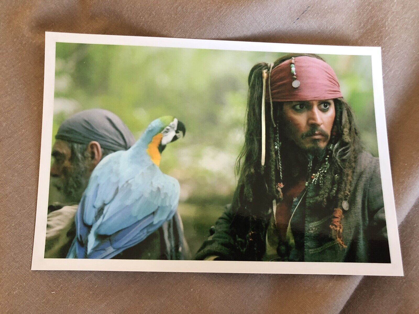 JOHNNY DEPP (PIRATES OF THE CARIBBEAN) UNSIGNED Photo Poster painting- 6x4”