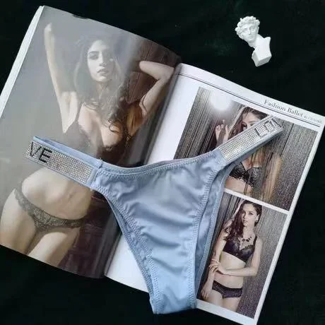 Sexy Thong  Women's Diamond Thong Underpants Low Waist Sexy Panties Woman Traceless Briefs Ladies G-String Female Underwear