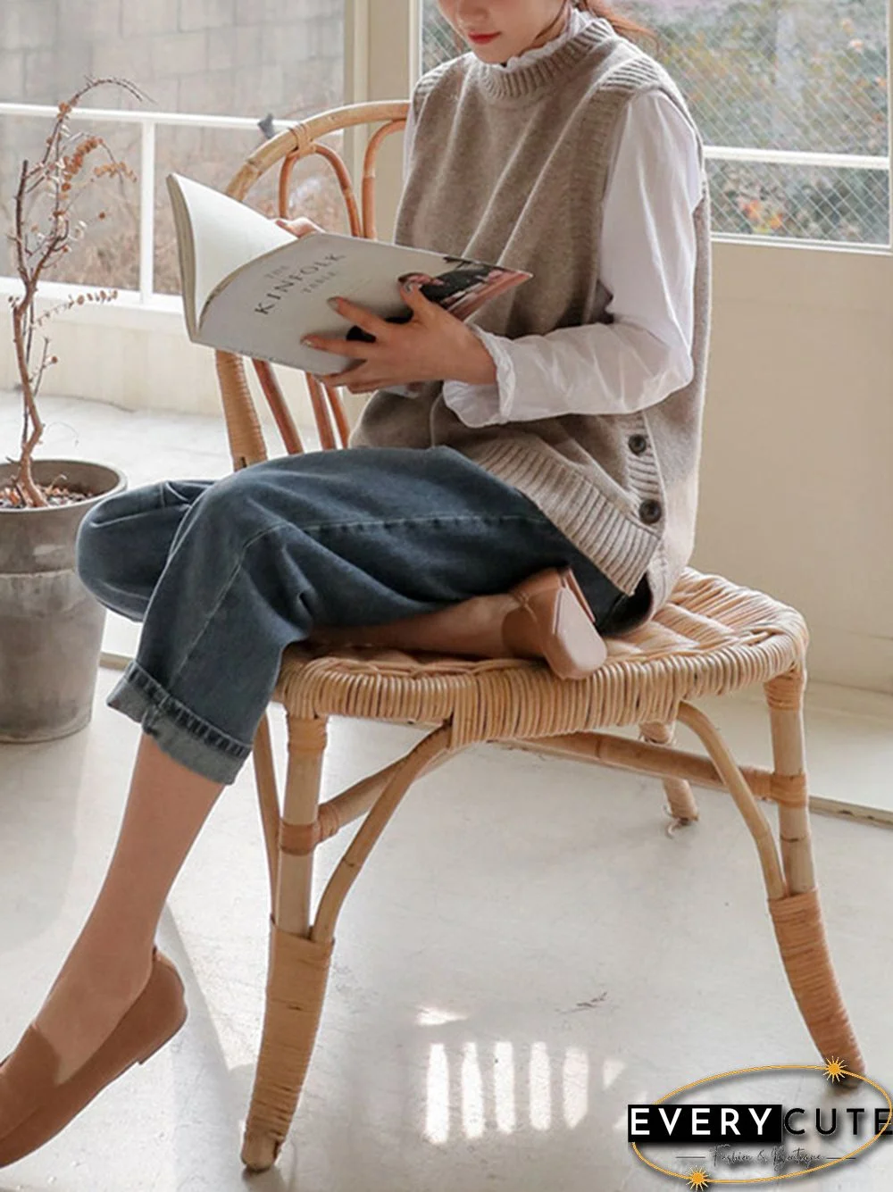 Simple Sleeveless Loose Buttoned Solid Color Round-Neck Sweater Vest Outerwear