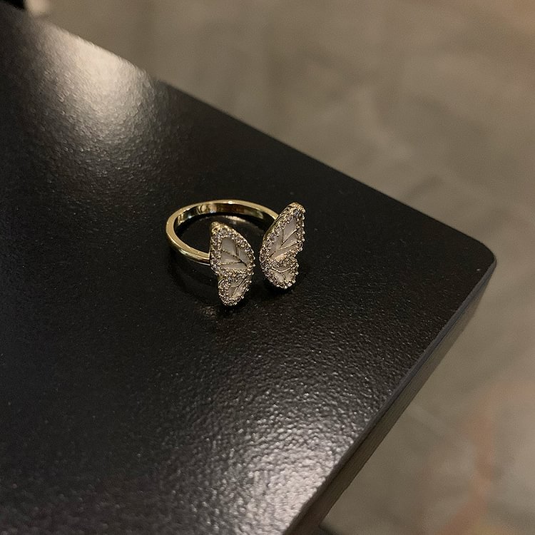 The Butterfly Initial Ring KERENTILA