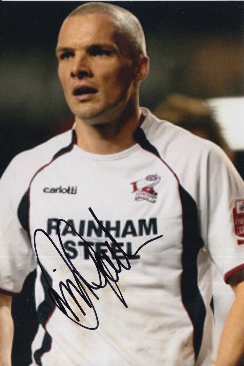 SCUNTHORPE UNITED HAND SIGNED JIM GOODWIN 6X4 Photo Poster painting.