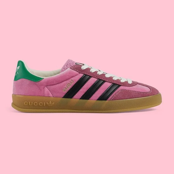 GUCCI】× ADIDASコラボ GAZELLE スニーカー(ピンク)