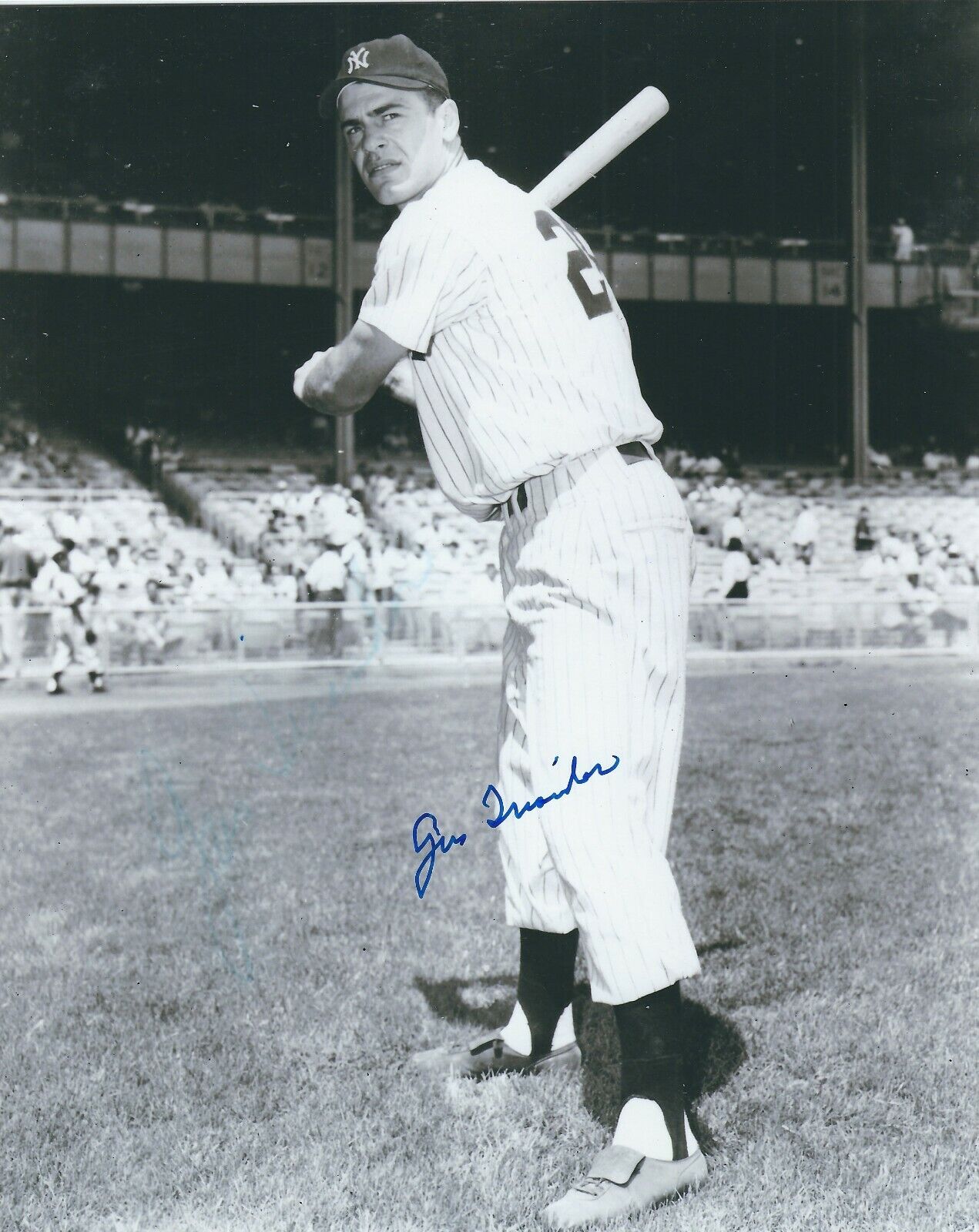 Signed 8x10 GUS TRIANDOS New York Yankees Autographed Photo Poster painting - COA