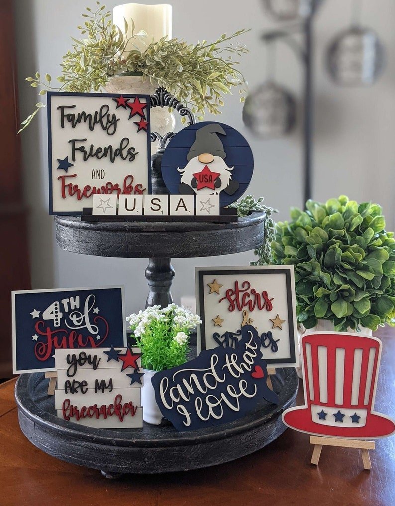 July 4th 💖(8 PCS)Patriotic Tiered Tray Decor Bundle💖